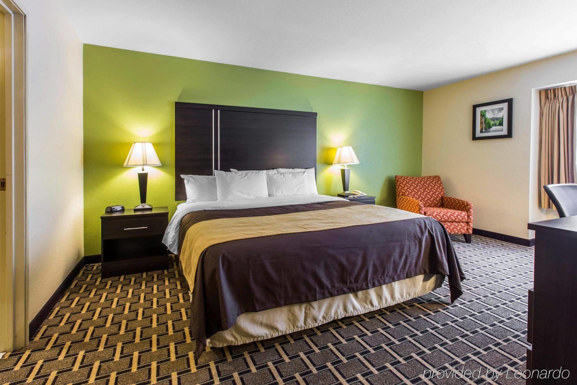 Quality Inn West Of Asheville Canton Extérieur photo